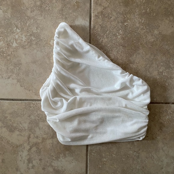 One Shoulder White Top - Picture 1 of 2